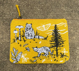 Outside Cats Pouch