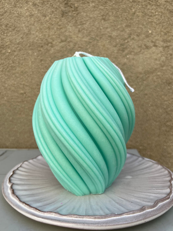 Big Swirl Candle (color options)