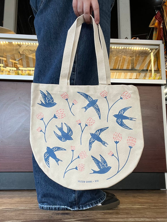 Swifts Round Tote