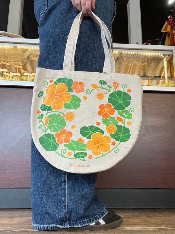 Nasturtiums Round Tote