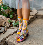 Calla Lily Shimmer Sheer Socks