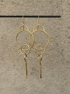 The Intersecting Hoops