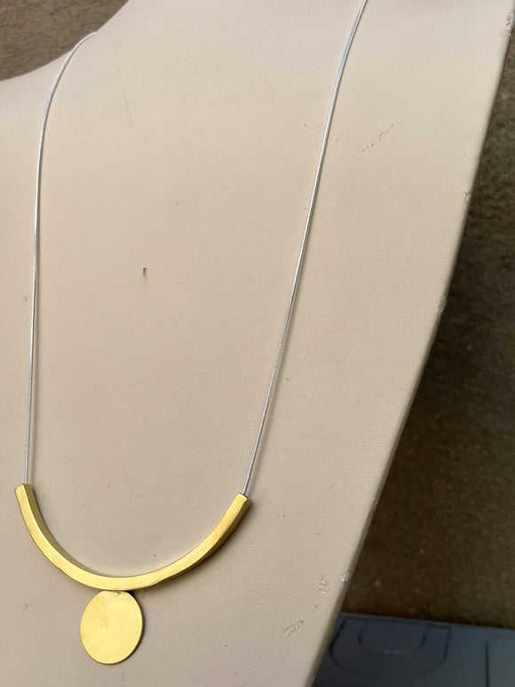 The Floating Circle Necklace